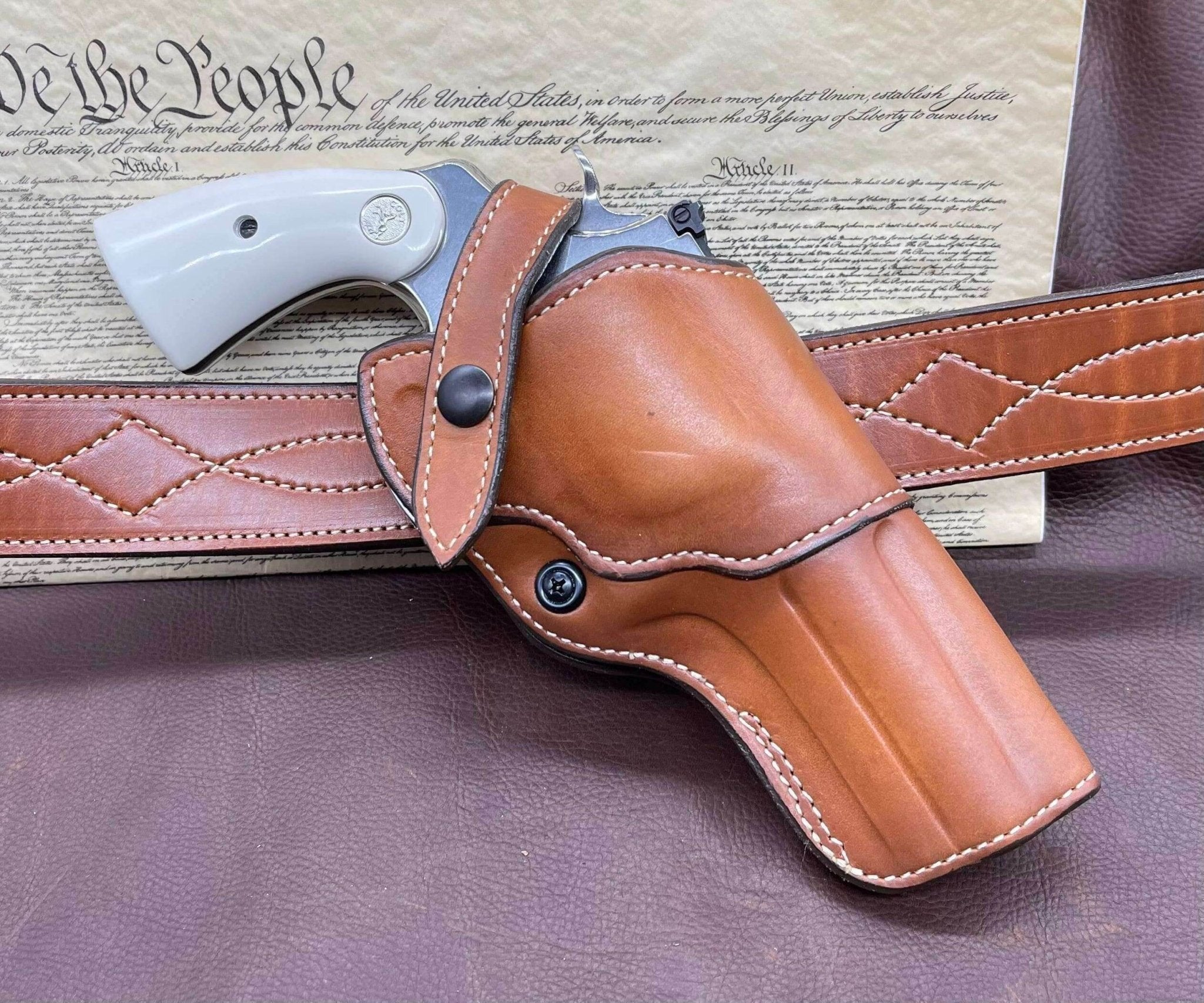 Bounty Hunter Holsters - Busted B Leather