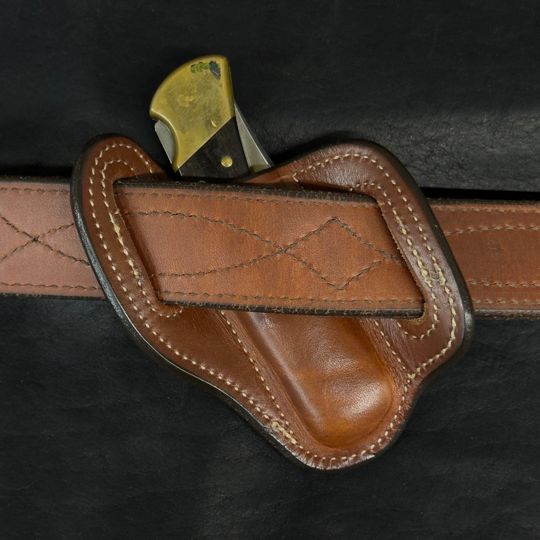 *In Stock* RH Slant Knife Sheath - Buck 110/Large Folding Knife