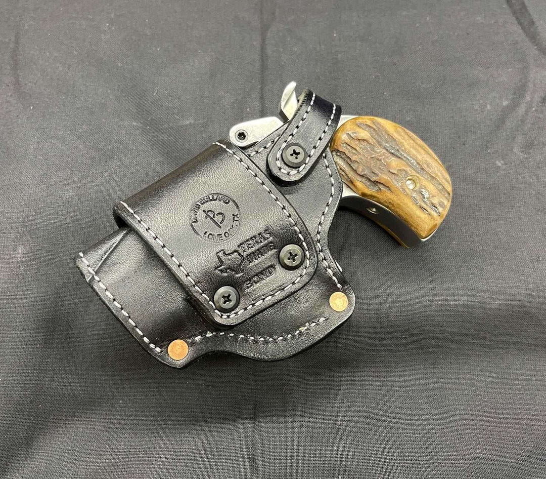 *In Stock* LH/RH Sidewinder Holster for Bond Arms 3.5" Black w/ Silver Stitching &