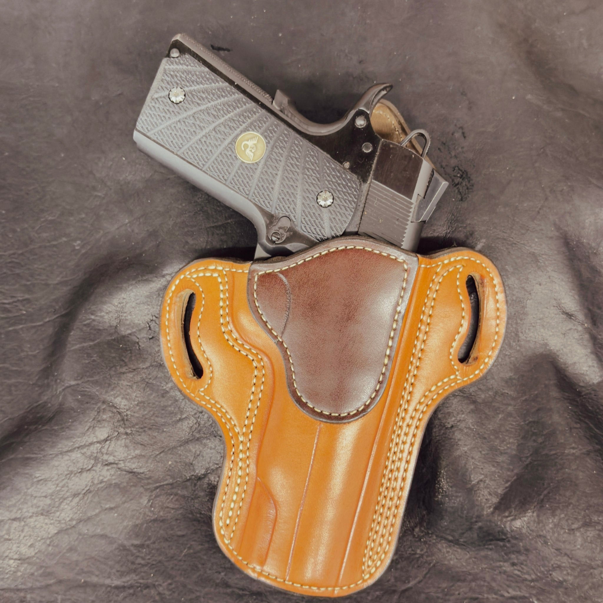 *In Stock* RH Ironside Holster 1911 5" (No Optic) Chestnut w/Havana Reinforcement Trim - Busted B Leather