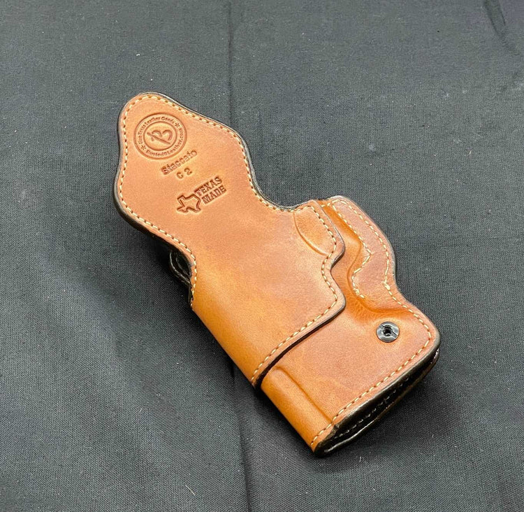 *In Stock* RH IWB Staccato C2 Optic Ready Saddle Oil Finish/Natural Metal Belt Clip