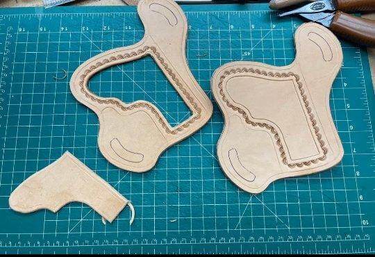 *Made to Order* LH/RH Texas Bodyguard Holster w/Genuine Snake Inlay